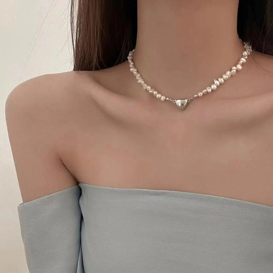 Baroque Charm Pearl Necklace